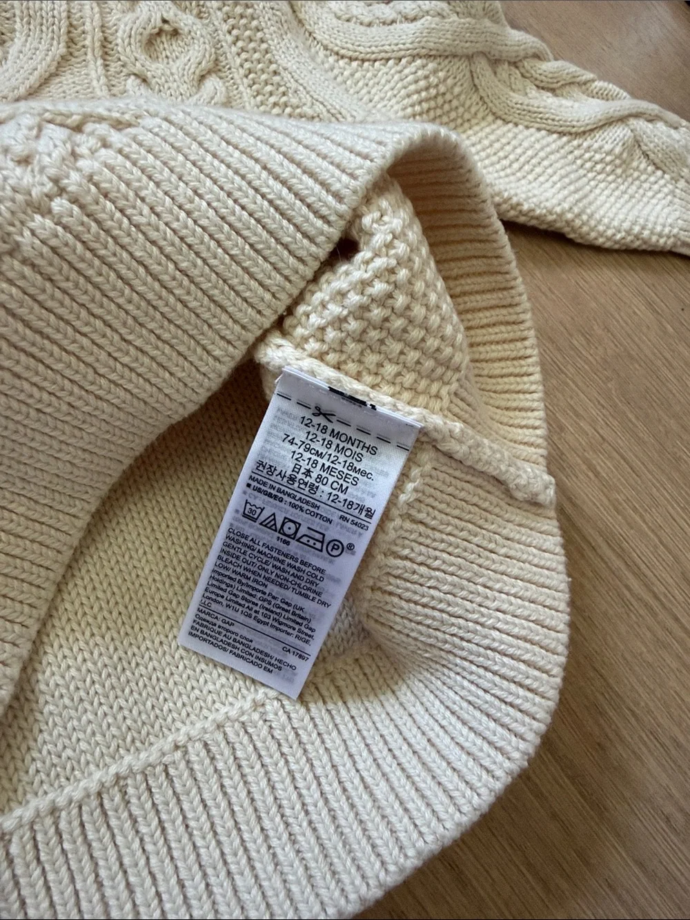 GAP Cream Cable Knit Crew Sweater with Shoulder Buttons Size 12-18 Months